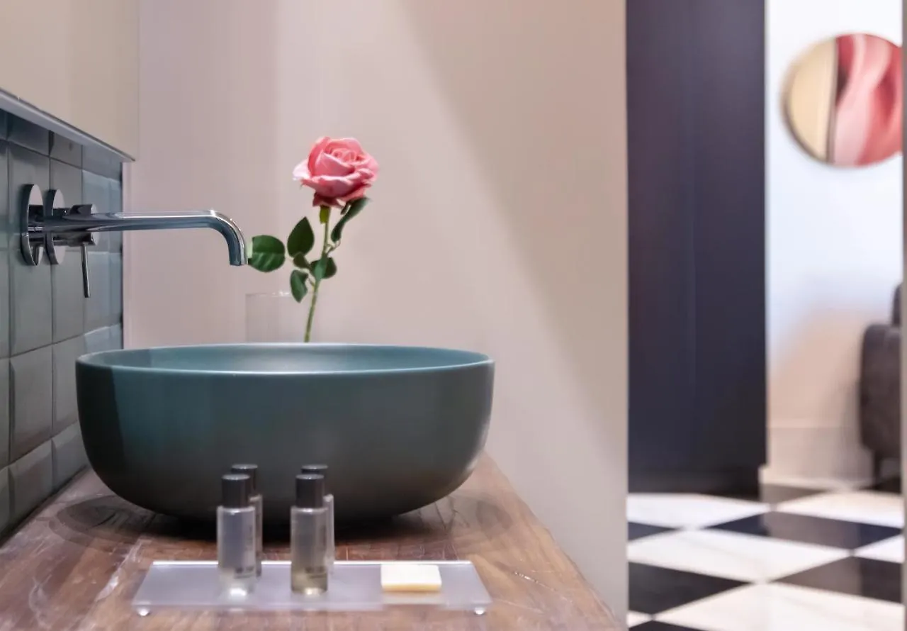 Apartament Lady Rose One Neapol