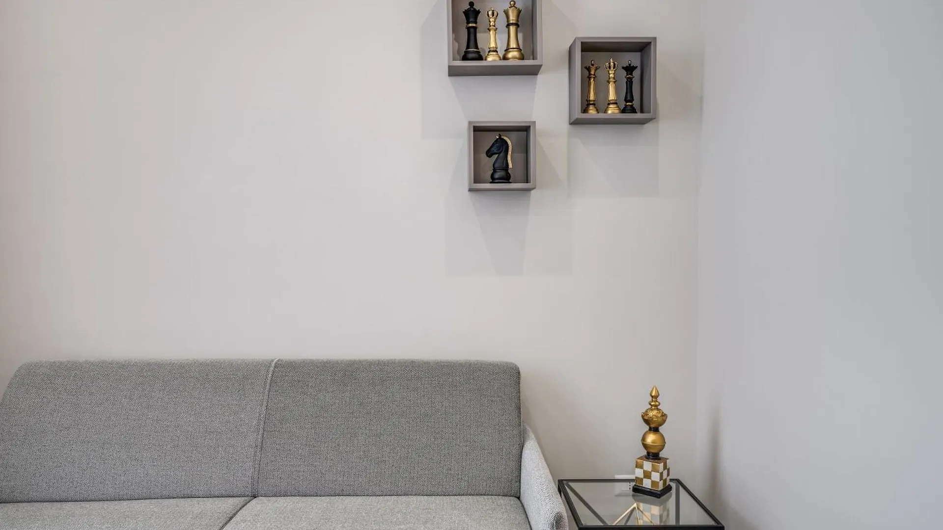Apartament Lady Rose One Neapol