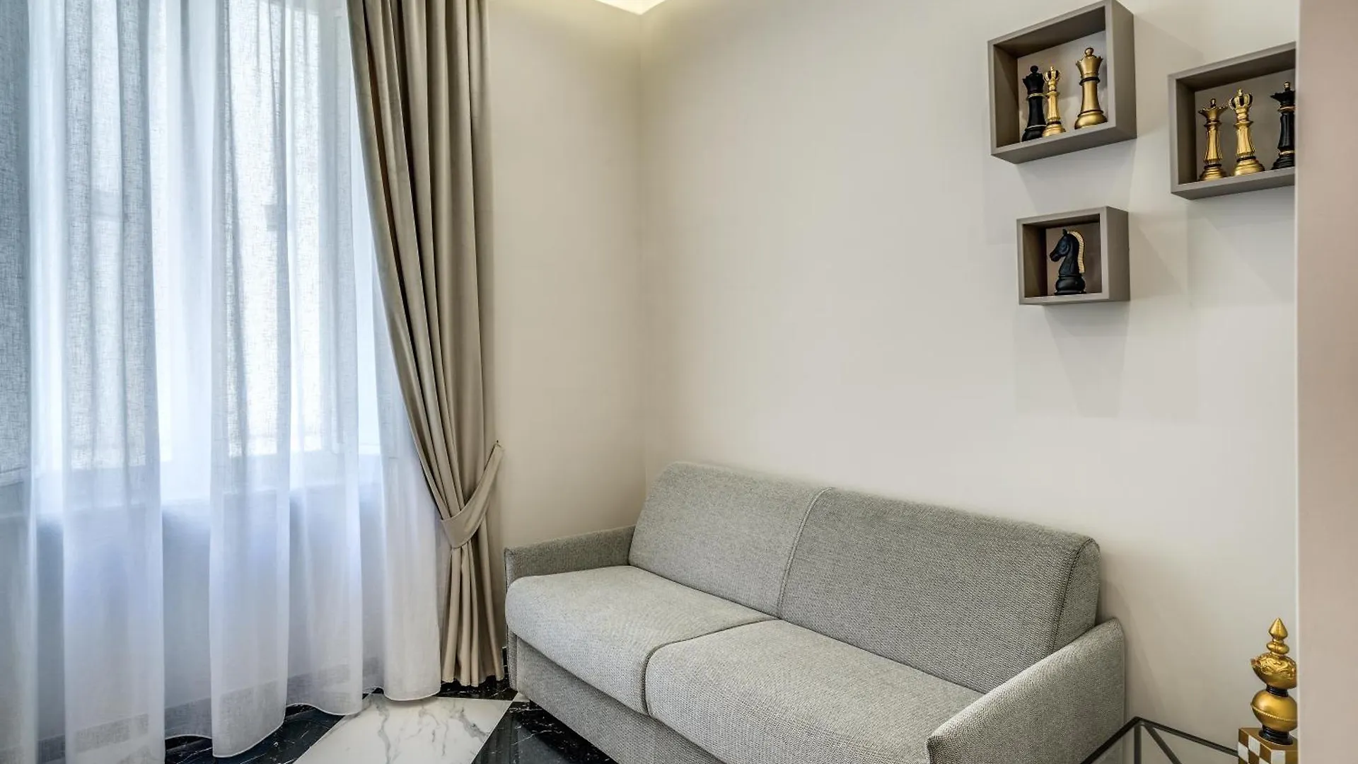 Apartament Lady Rose One Neapol 0*,