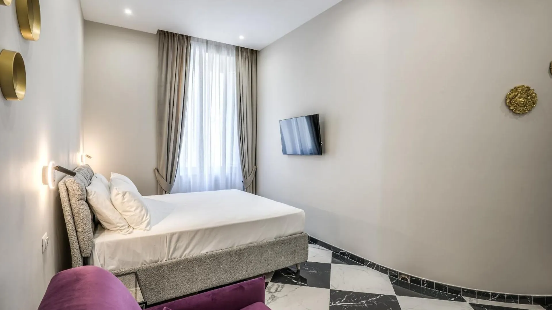 Apartament Lady Rose One Neapol