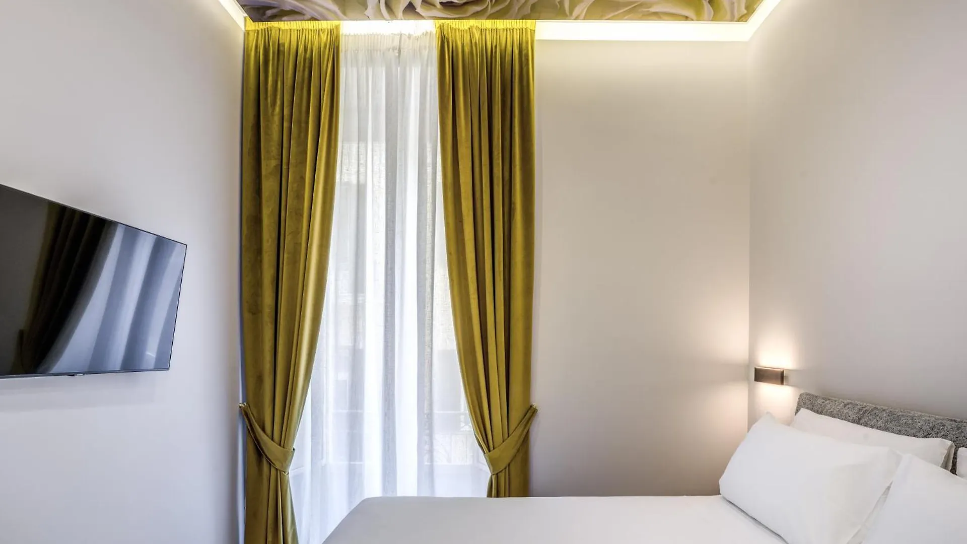 Apartament Lady Rose One Neapol